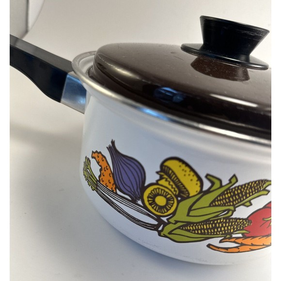 Finger Hut Vintage Enamel 8” Sauce Pan 2 Lid 1975 Vegetable Design - Picture 1 of 12